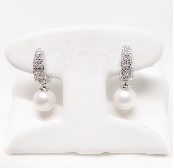 18kt. Cubic Zirconia Dangle Pearl Earrings